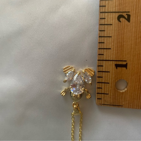 NWT Swarovski crystal elements frog pendant gold plated 11 inch necklace gift - Picture 4 of 9